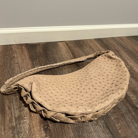 Vintage Ostrich Leather Kingsley Shoulder Bag - Picture 4 of 8